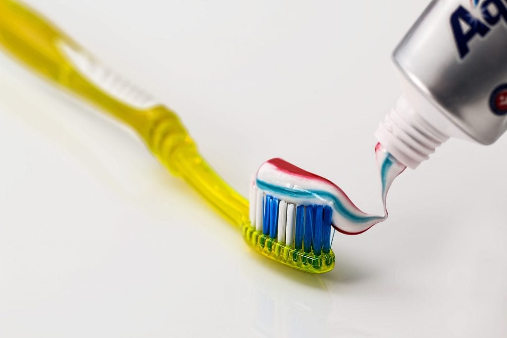  4 Langkah Penggunaan Pasta Gigi Sebagai Cara Menghilangkan Jerawat 