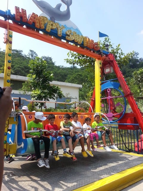 Liburan Bersama Keluarga di Jungleland Bogor